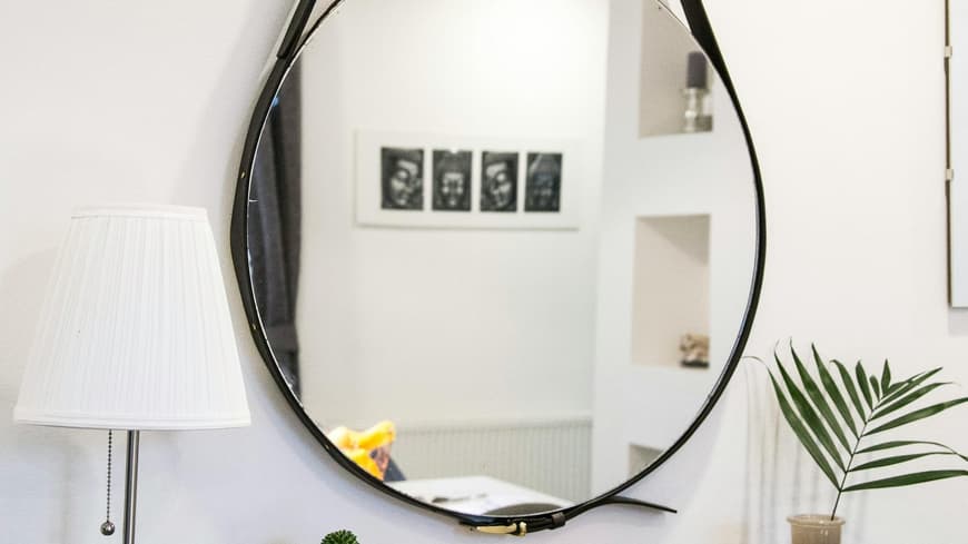 Spiegel im Flur
