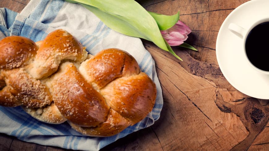 Ein Hefezopf für den Osterbrunch