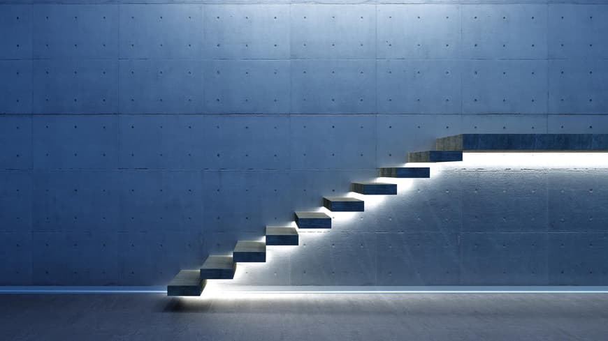 Flure, Treppen und Eingangsbereiche sollten gut ausgeleuchtet sein, damit man sieht, wo es langgeht 