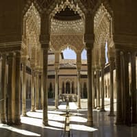 Andalusien im Süden Spaniens hat zahlreiche historische Gebäude zu bieten