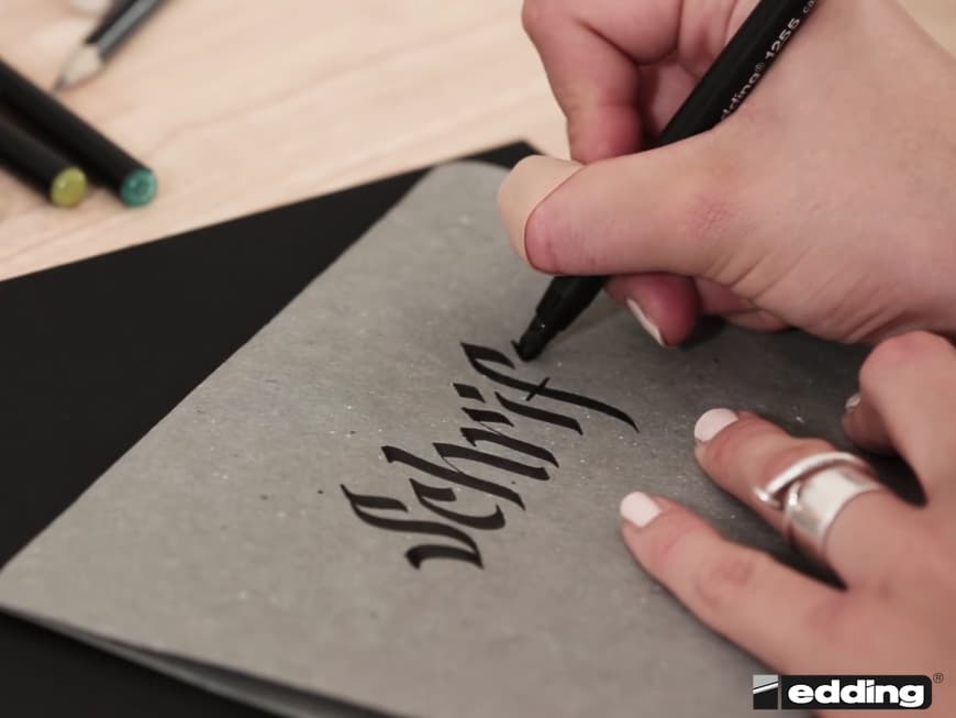 Handlettering kann man lernen