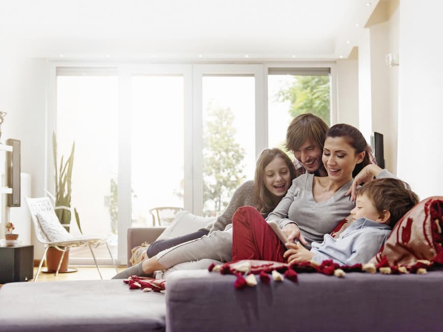 Am Wochende ist Kuschelzeit - für die ganze Familie. Lesen, spielen und kuscheln!
