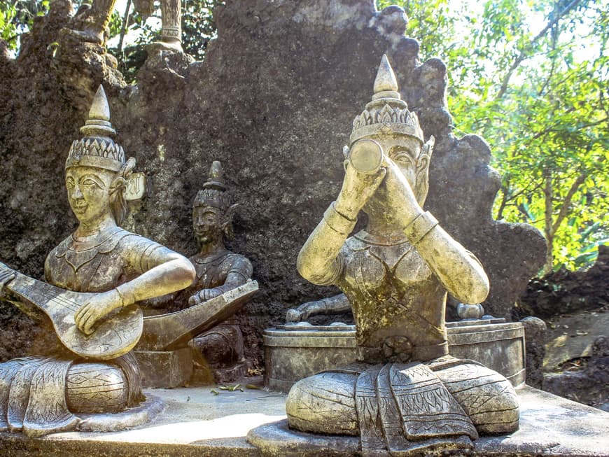 Pilgerorte und heilige Stätten können Interessierte in Thailand besuchen