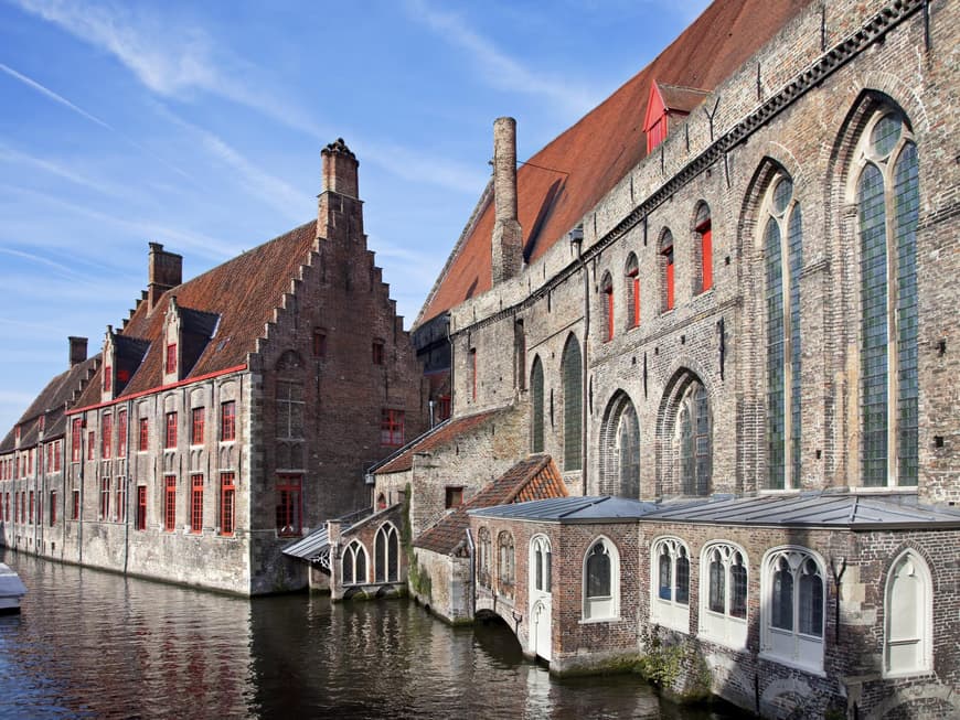 Kleine, ursprüngliche Städte verzaubern Belgien-Touristen