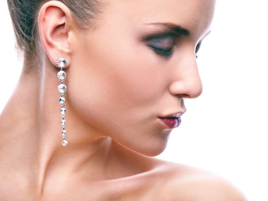 Übertriebenes Make-up macht Frauen unsexy