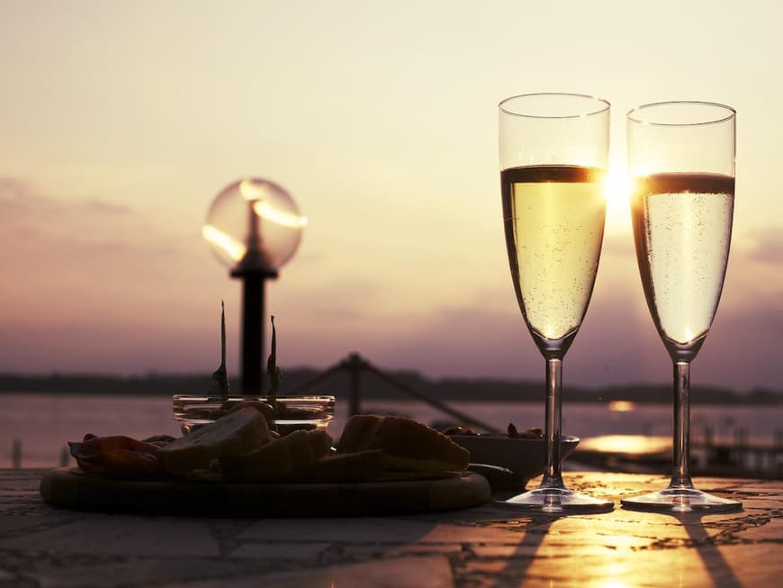 Prosecco in der Abendsonne