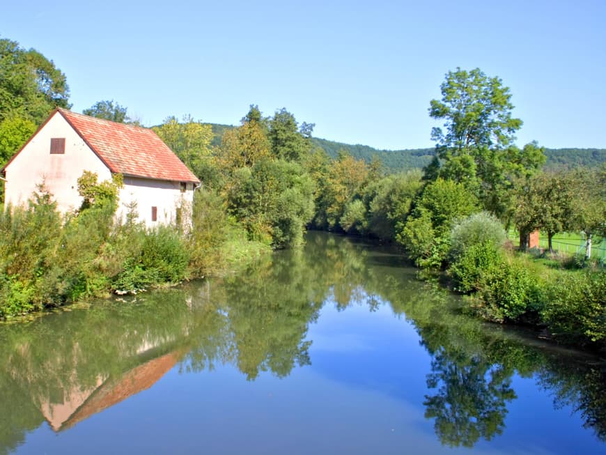 Malerische Dörfchen und idyllische Natur - das ist das Taubertal