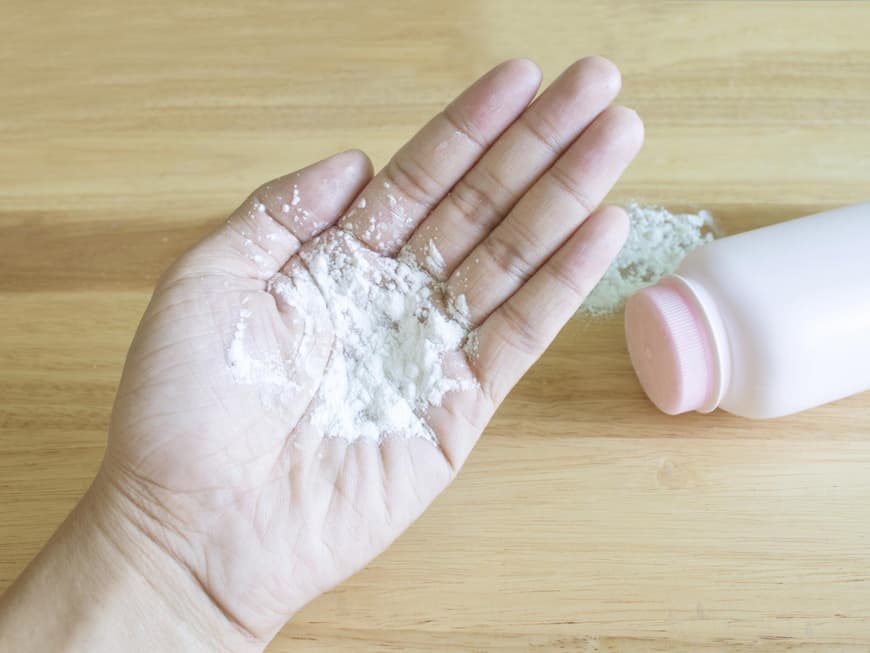 Babypuder eignet sich nicht nur für Babys Po