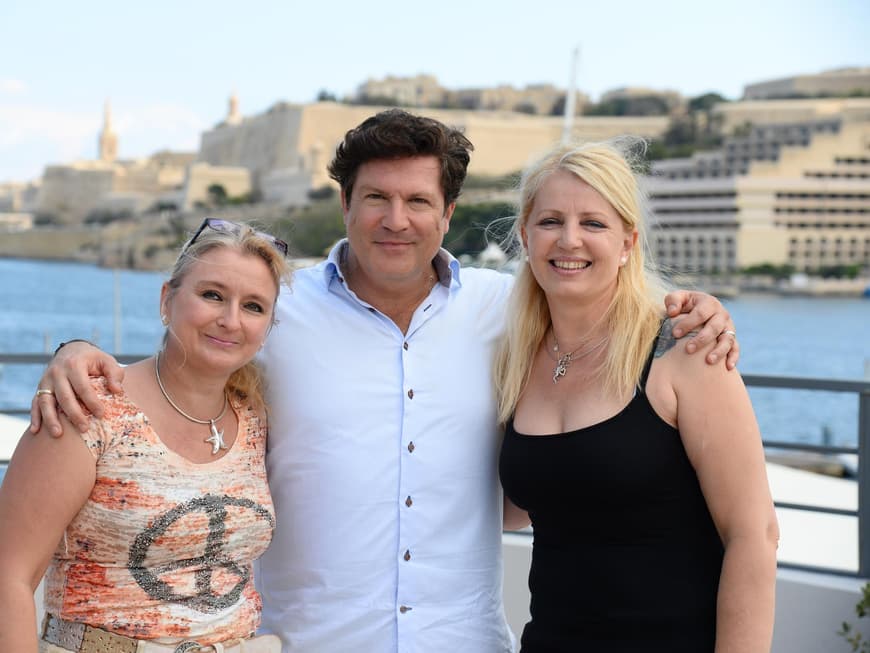 LEA Leserinnen Heike und Ingrid trafen Francis Fulton-Smith auf Malta