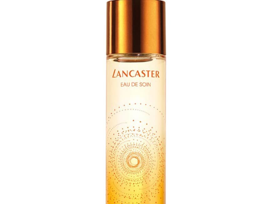 L’Eau Solaire lässt mit Ylang-Ylang und Maiglöckchen direkt Sommerfeeling aufkommen, unterstrichen von Zimt, Hyazinthe, Jasmin, Rosenblättern. Lancaster L’Eau Solaire Eau de Toilette, ca. 41,99 €