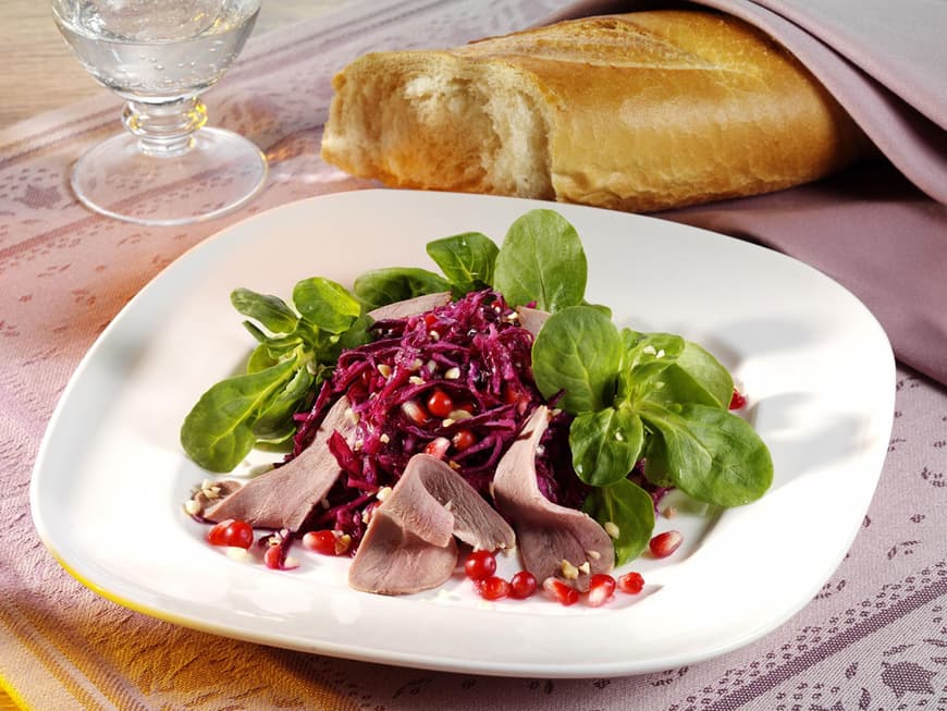 Rezept für Rotkohl-Salat mit Entenbrust