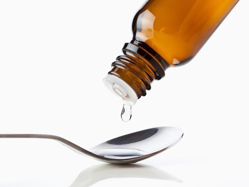 Natürliche Präparate aus der Apotheke beugen den Grippeviren vor.
