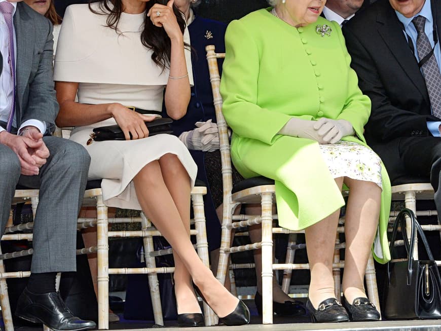 Meghan Markle in Beige, die Queen strahlt in Neongrün