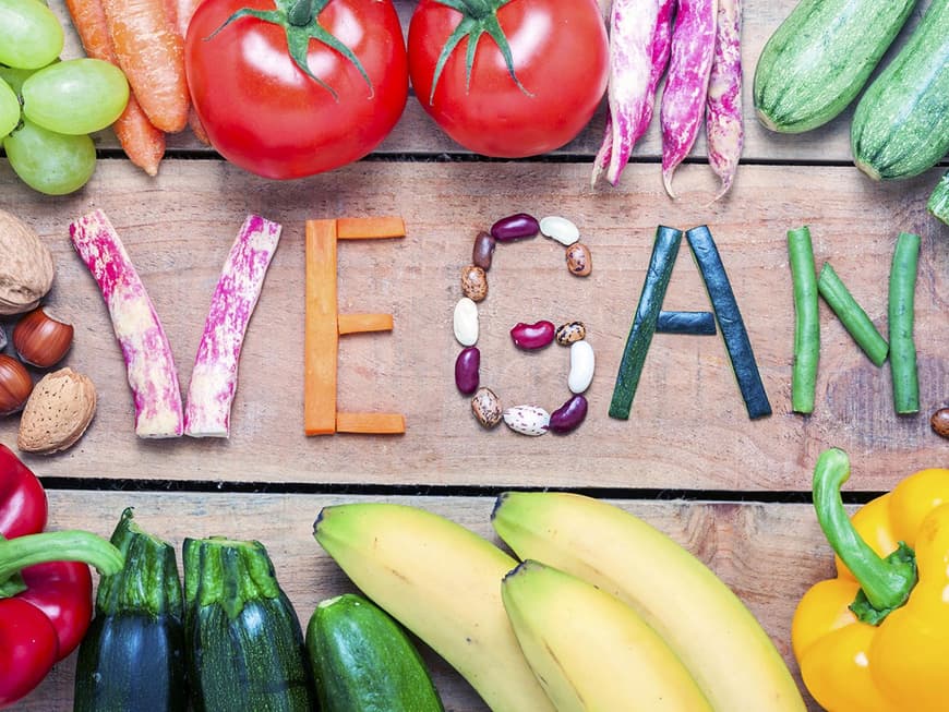 Veganer sollten wichtige Nährstoffe über Nahrungsergänzung aufnehmen.