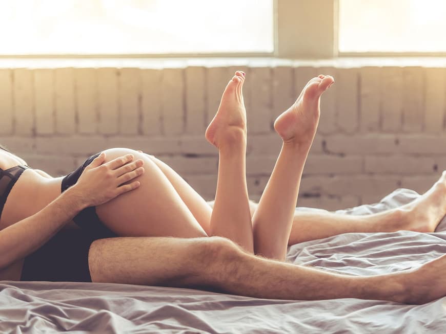 Butter anstatt Gleitmittel? Ob das beim Analverkehr auch funktioniert, verrät Sexualpädagogin Anja Drews.