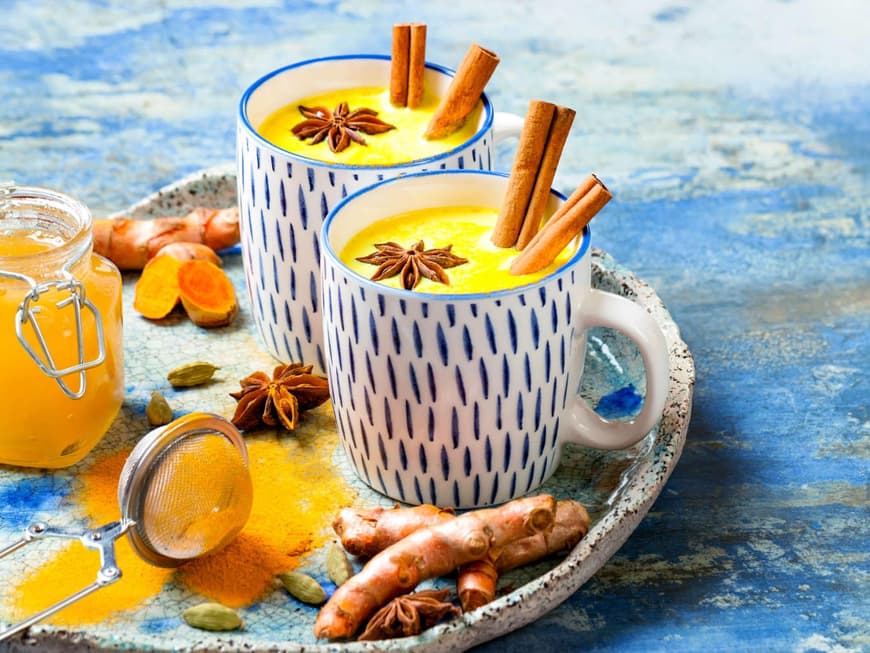 Goldene Milch