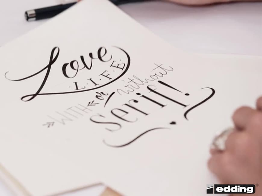 Hannah Rabenstein führt Sie in sieben Videos in die Kunst des Handletterings ein