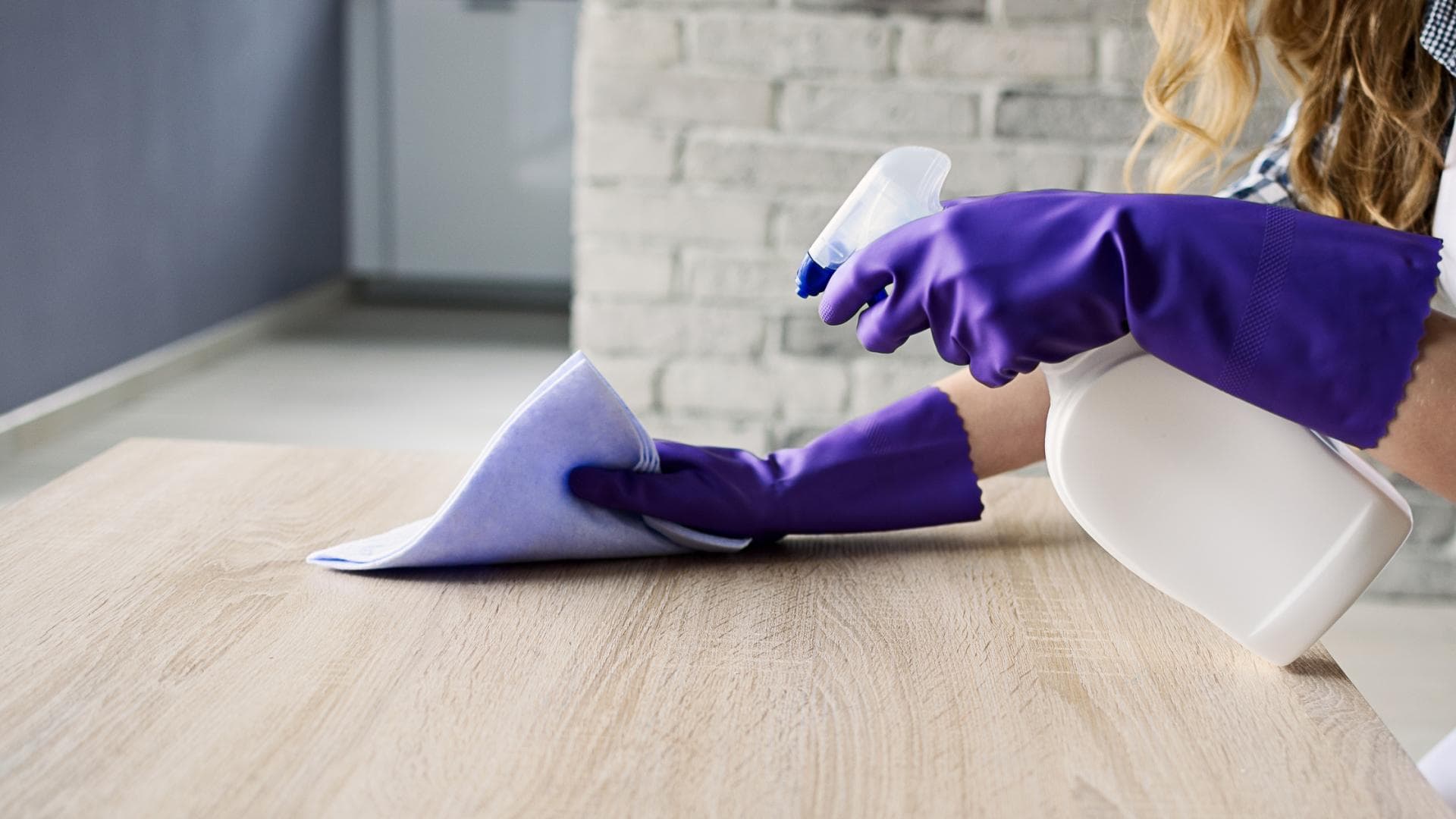 Holzmöbel reinigen, aber richtig So geht‘s