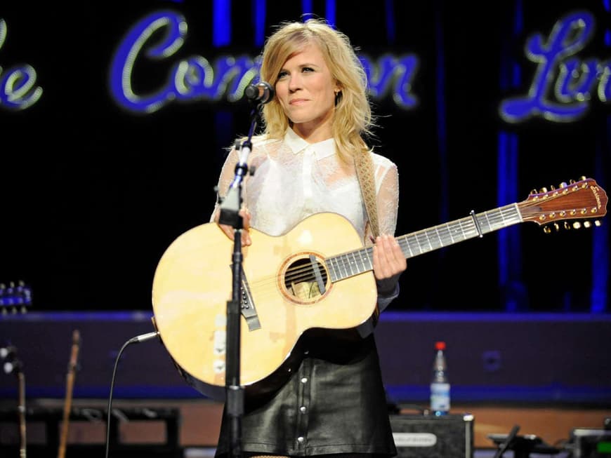 Ilse DeLange 5 Fakten ber Die S ngerin Und Neue DSDS Jurorin ilse-delange-5-fakten-ber-die-s-ngerin-und-neue-dsds-jurorin